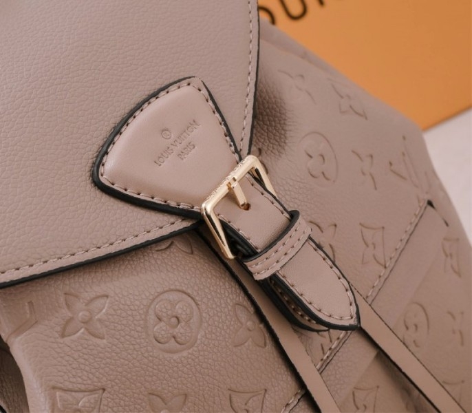 L0vis Vvtt0n Monogram Empreinte Leather Montsouris PM Backpack In Tourterelle Gray