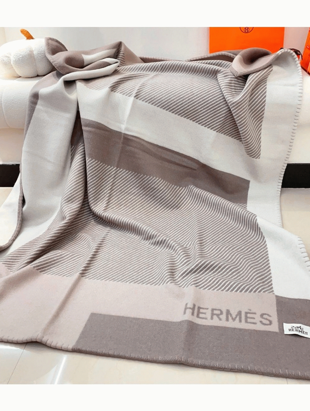Best replica H**me5 H Riviera blanket in beige wool and cashmere