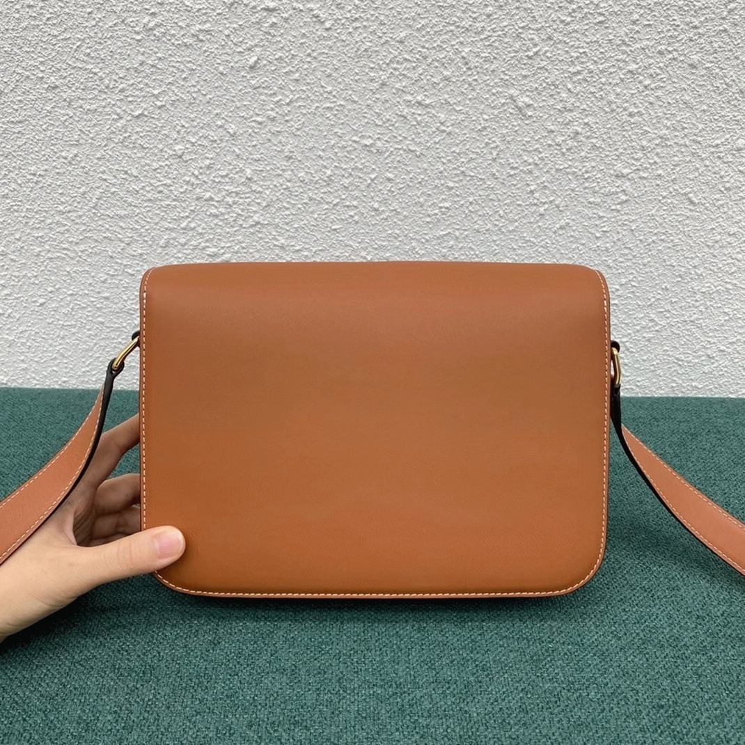 Top Quality Faux Ce1i*e Triomphe Medium Bag In Brown