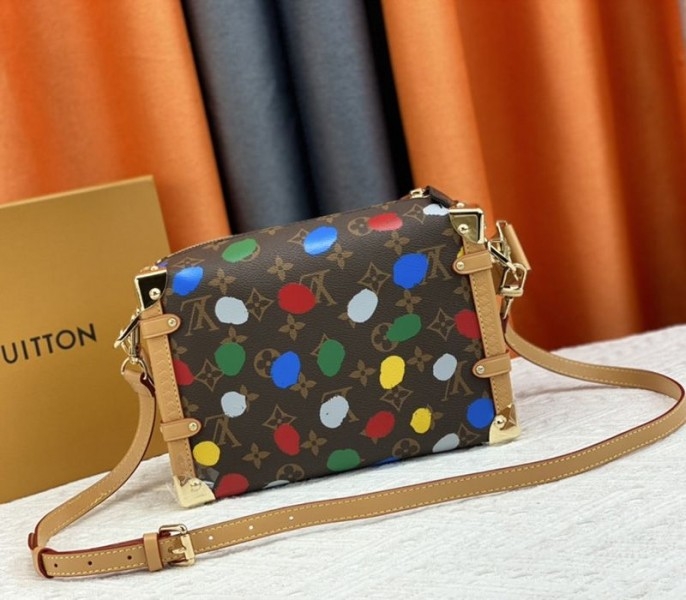 L0vis Vvtt0n X YK Monogram Canvas Side Trunk