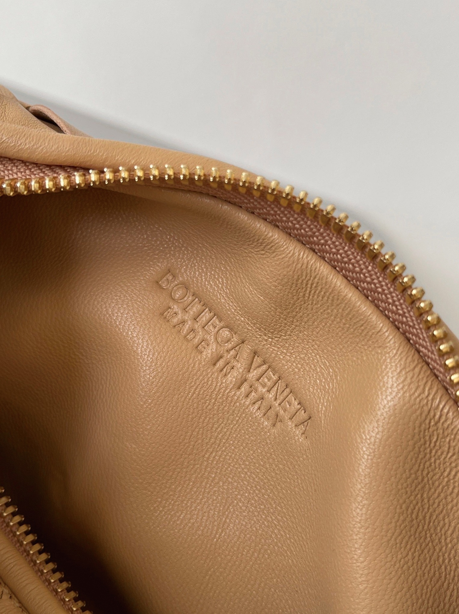 Fake B0tt*ga Ven*ta BV Jodie Mini Bag Almond