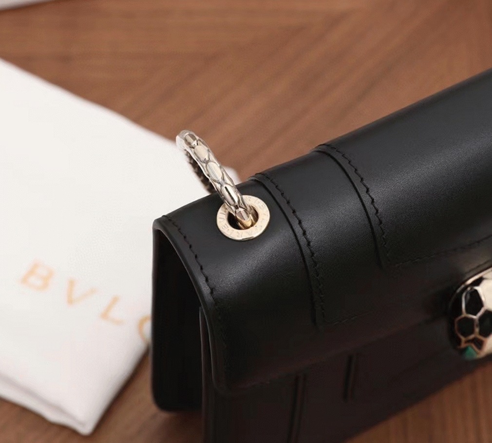 Fake Bv1g*ai Serpenti Forever Small Crossbody Bag Black Leather