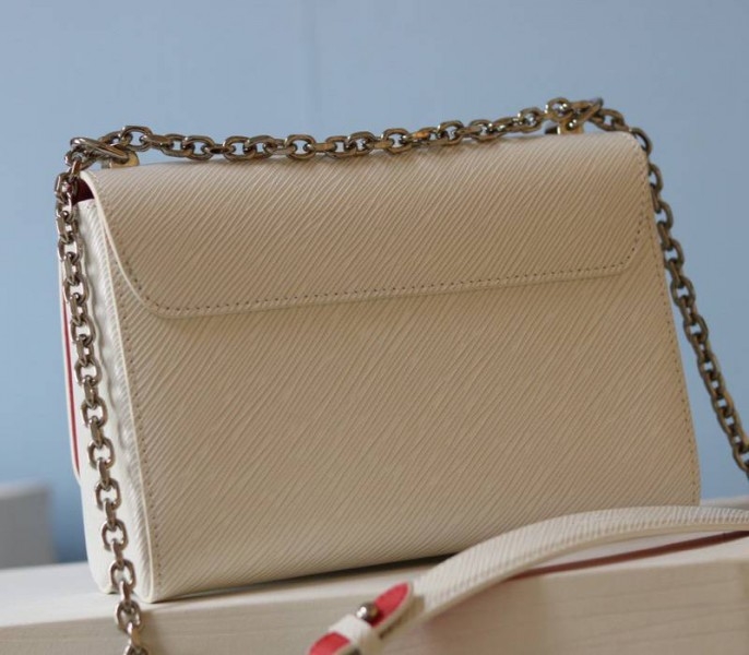 L0vis Vvtt0n Epi Leather Twist MM Limited Edition Bag In Quartz White