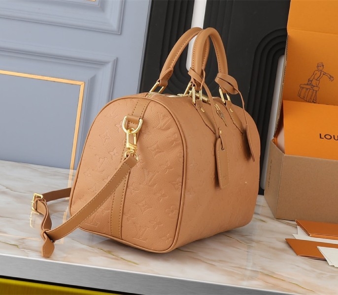 L0vis Vvtt0n Monogram Empreinte Speedy Soft 30 Handbag In Arizona Beige