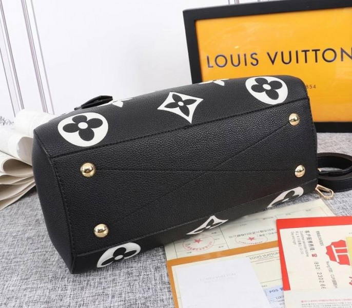 L0vis Vvtt0n Monogram Empreinte Montaigne MM In Black