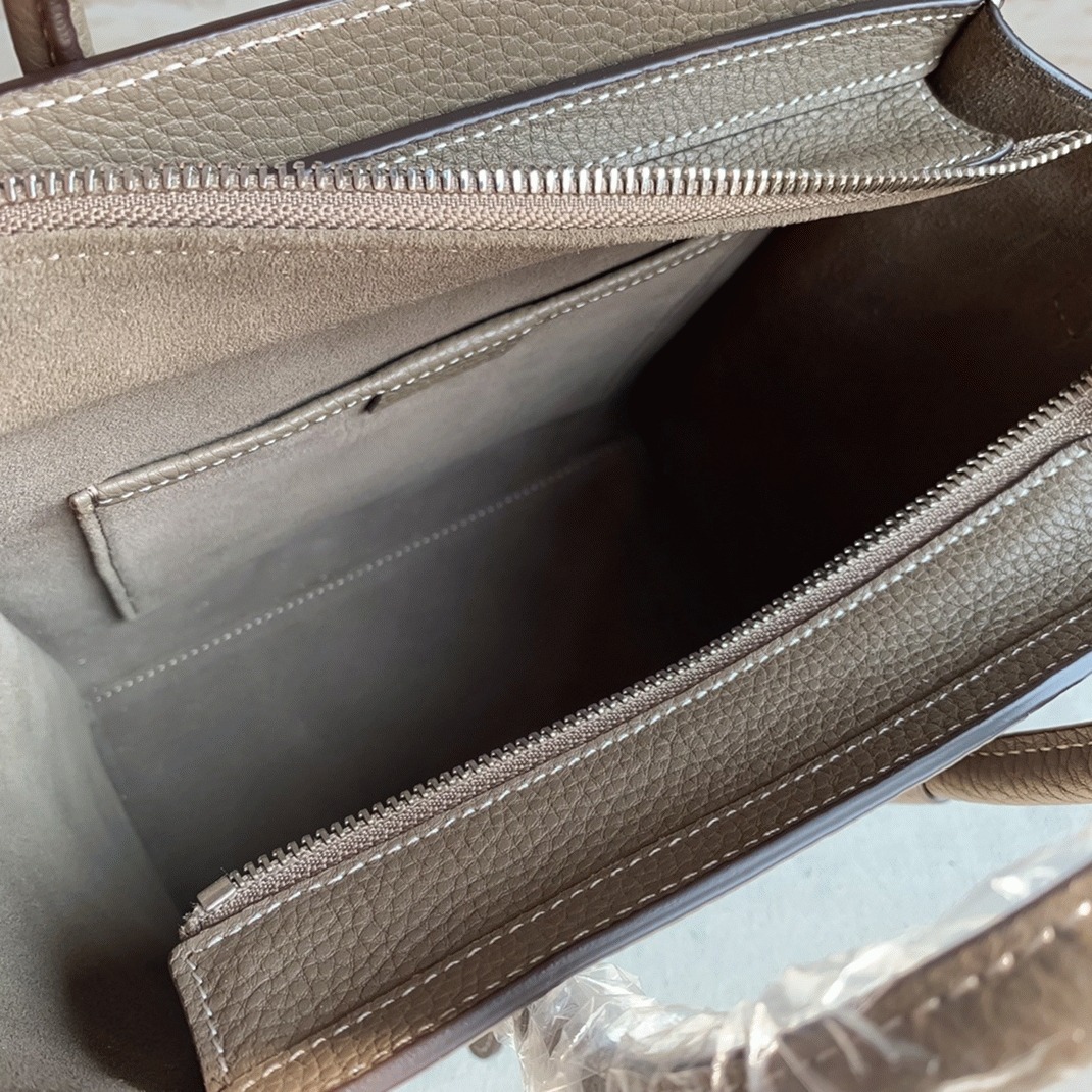 ce1i*e nano lU*gage tote bag fake in souris