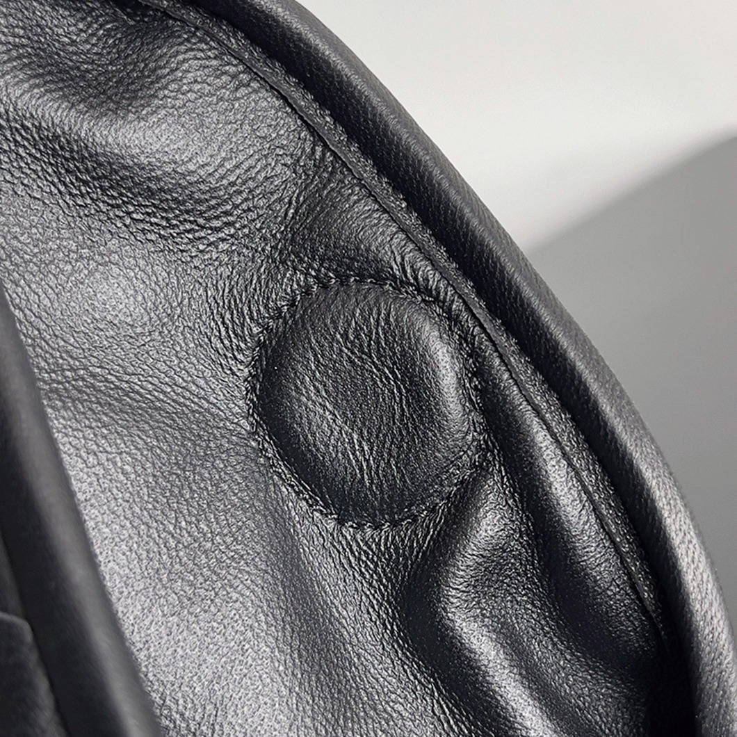 Replica B0tt*ga Ven*ta Small Hop Bag Black