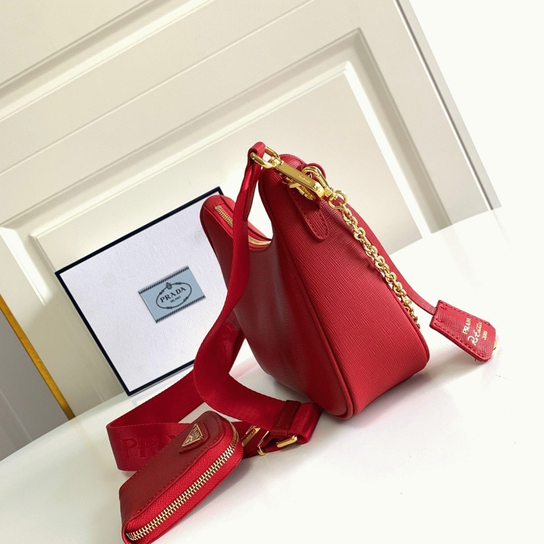 Pra*a Re-Edition 2005 Shoulder Bag Replica in Red