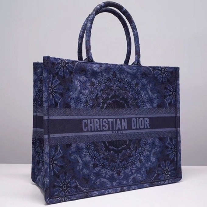 D10r Large Book Tote Bag Fake in Blue KaleiD10rscopic Embroidered Cotton