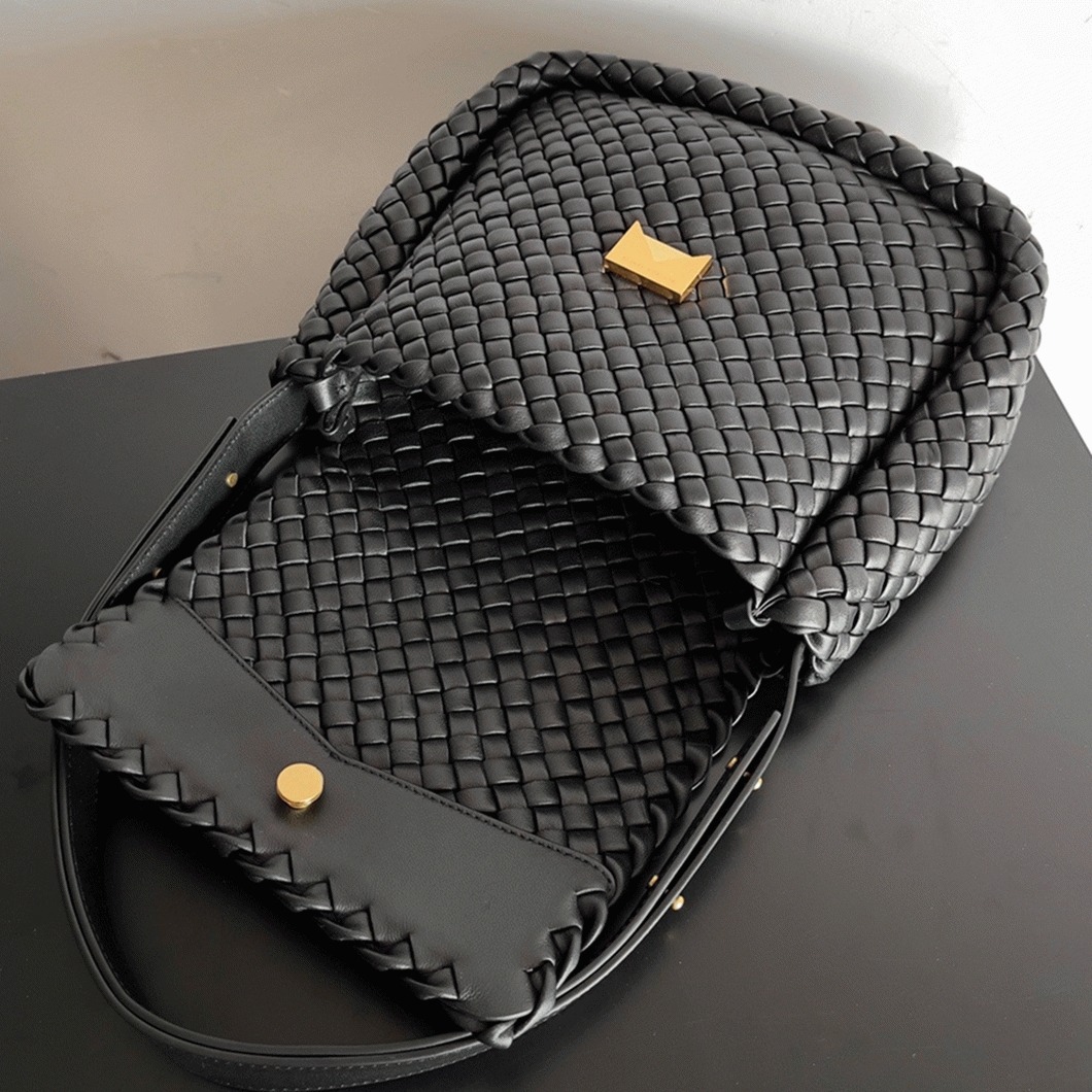 Replica B0tt*ga Ven*ta Cobble Small Bag Black