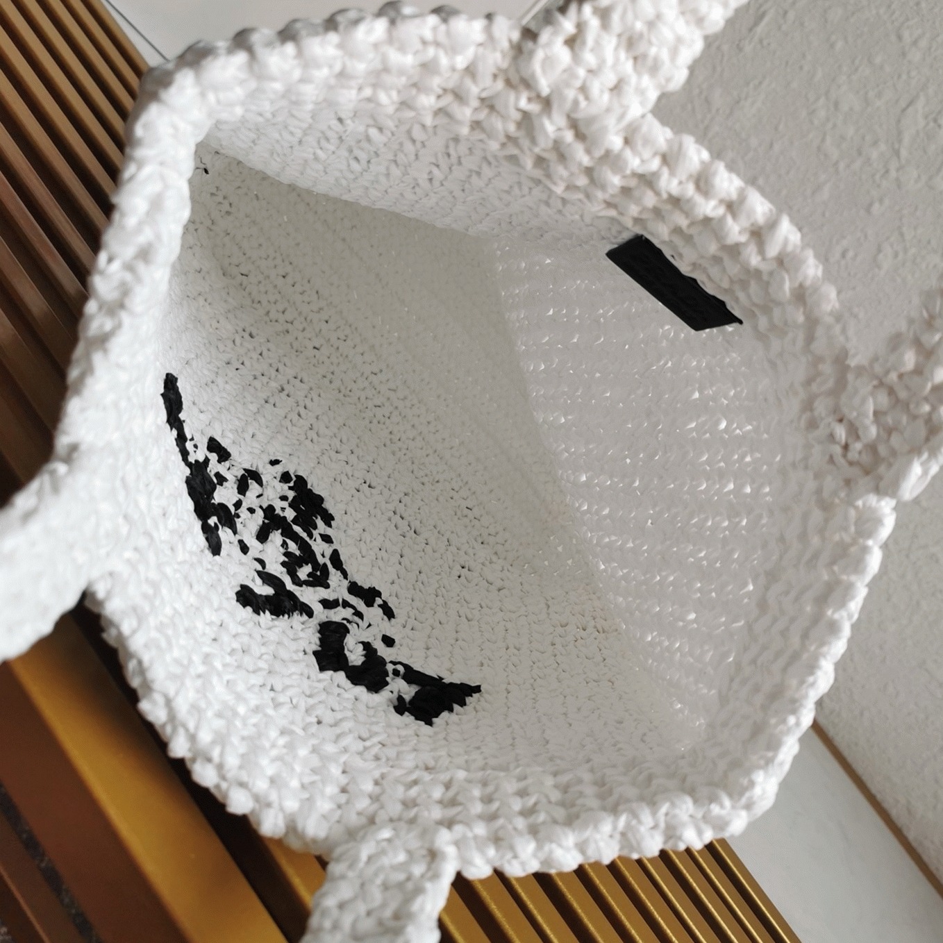 Pra*a Small Crochet Tote Bag Fake in White Raffia-effect Yarn