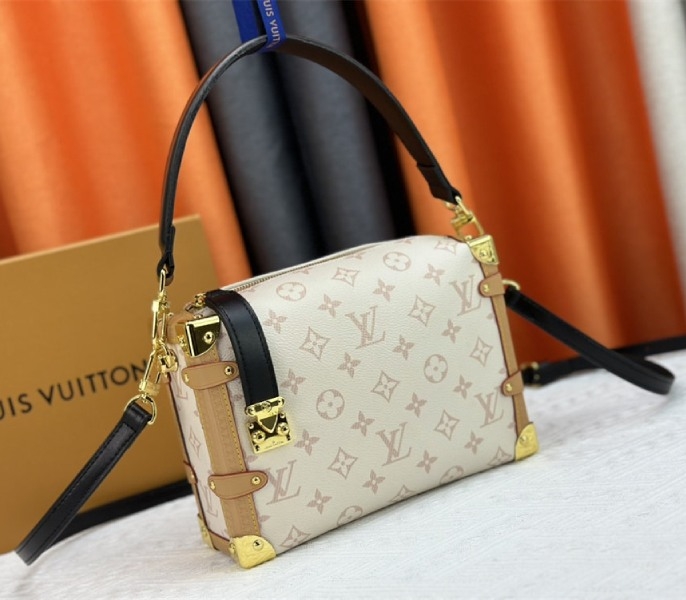 L0vis Vvtt0n Monogram Dune Canvas Side Trunk MM