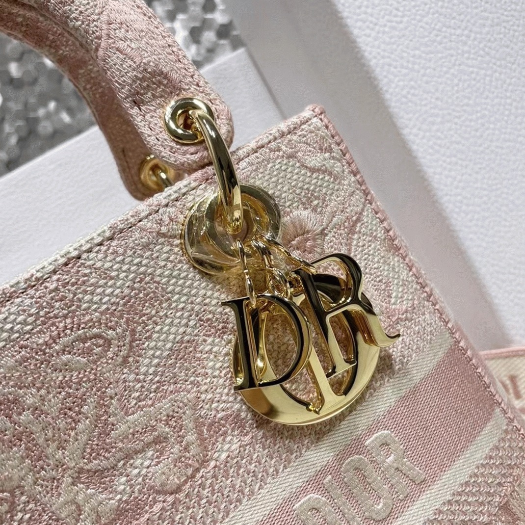 D10r Lady D-Lite Medium Bag Replica in Pink Toile de Jouy Embroidery
