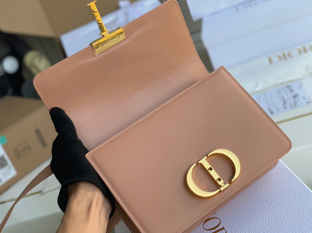 D10r 30 Montaigne Medium Bag Knockoff in Poudre Box Calfskin