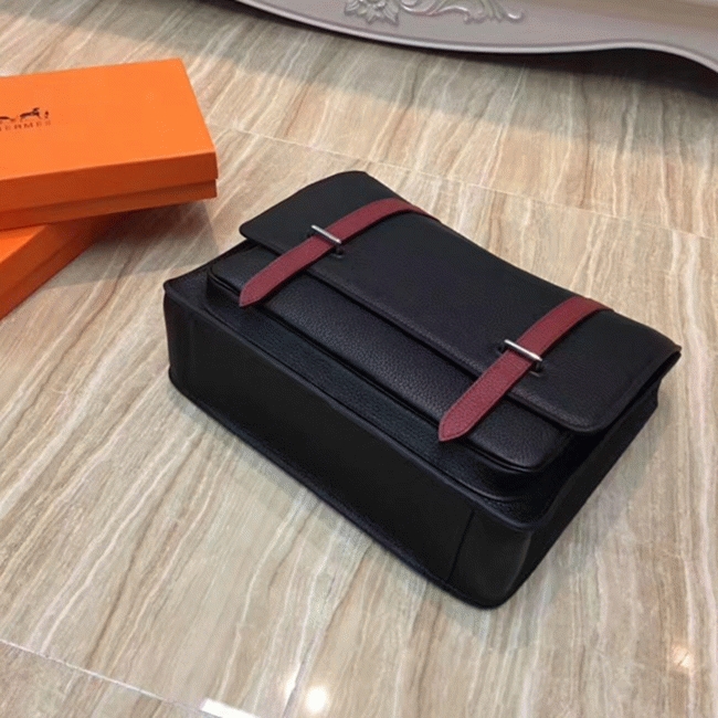Black Knockoff H**me5 Bicolor Steve Messenger Bag