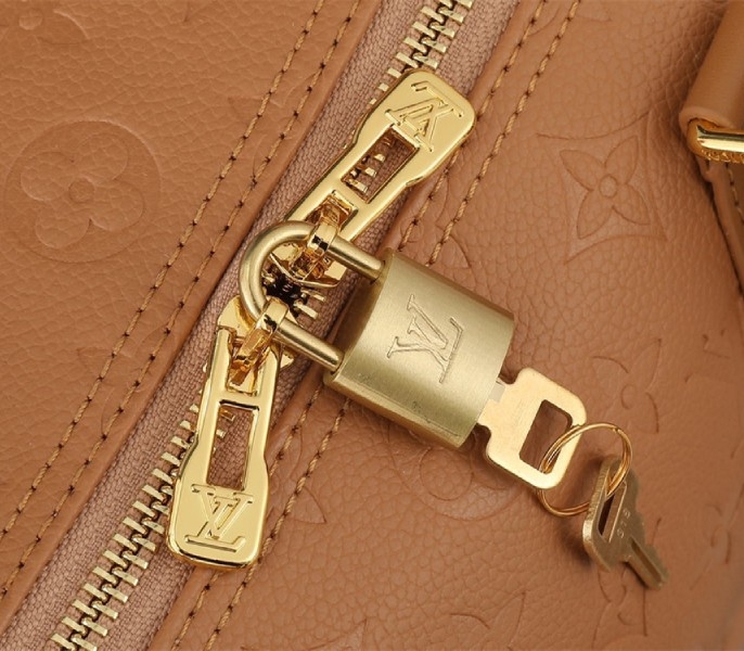L0vis Vvtt0n Monogram Empreinte Speedy Soft 30 Handbag In Arizona Beige
