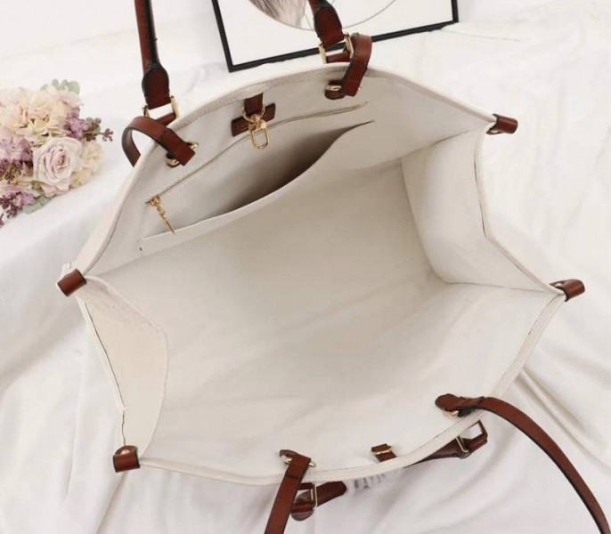 L0vis Vvtt0n Monogram Empreinte Giant Onthego GM Tote In Cream – Brown