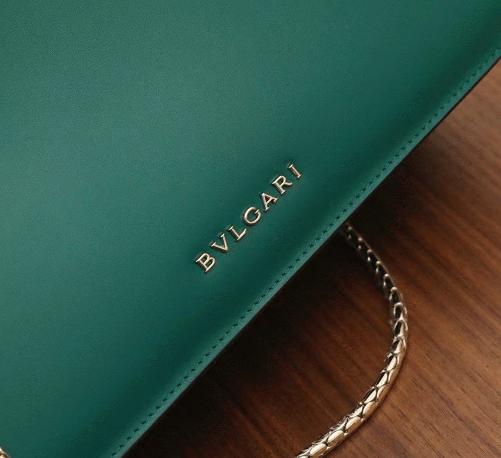 Replica Bv1g*ai Serpenti Forever Medium Shoulder Bag Green Calfskin