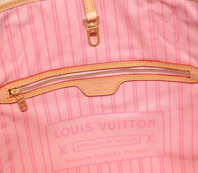 L0vis Vvtt0n Monogram Canvas Neverfull MM Tote In Peony Pink