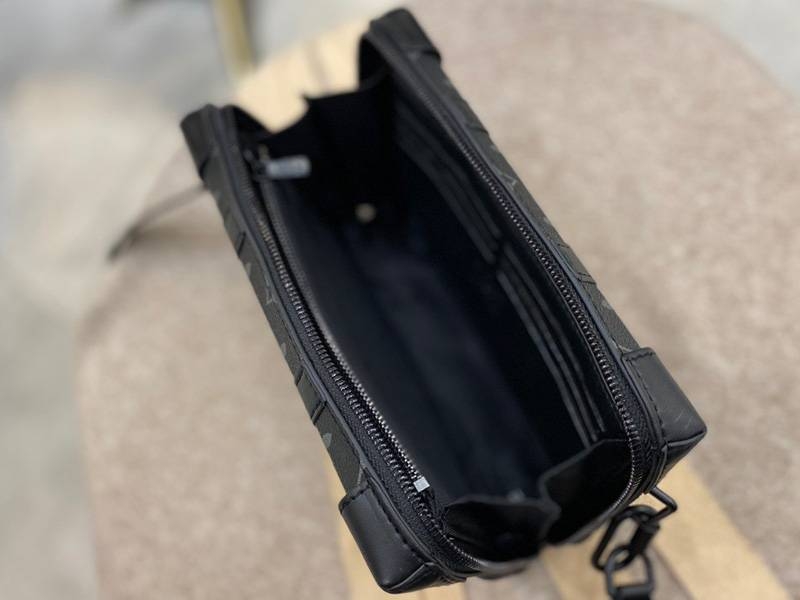 L0vis Vvtt0n Monogram Eclipse Virgil Abloh Wallet Trunk