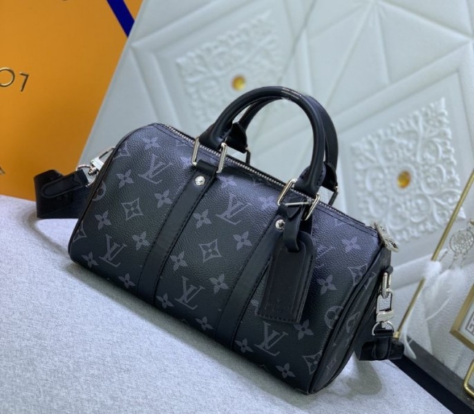 L0vis Vvtt0n Monogram Eclipse Canvas Keepall Bandouliere 25 Travel Bag