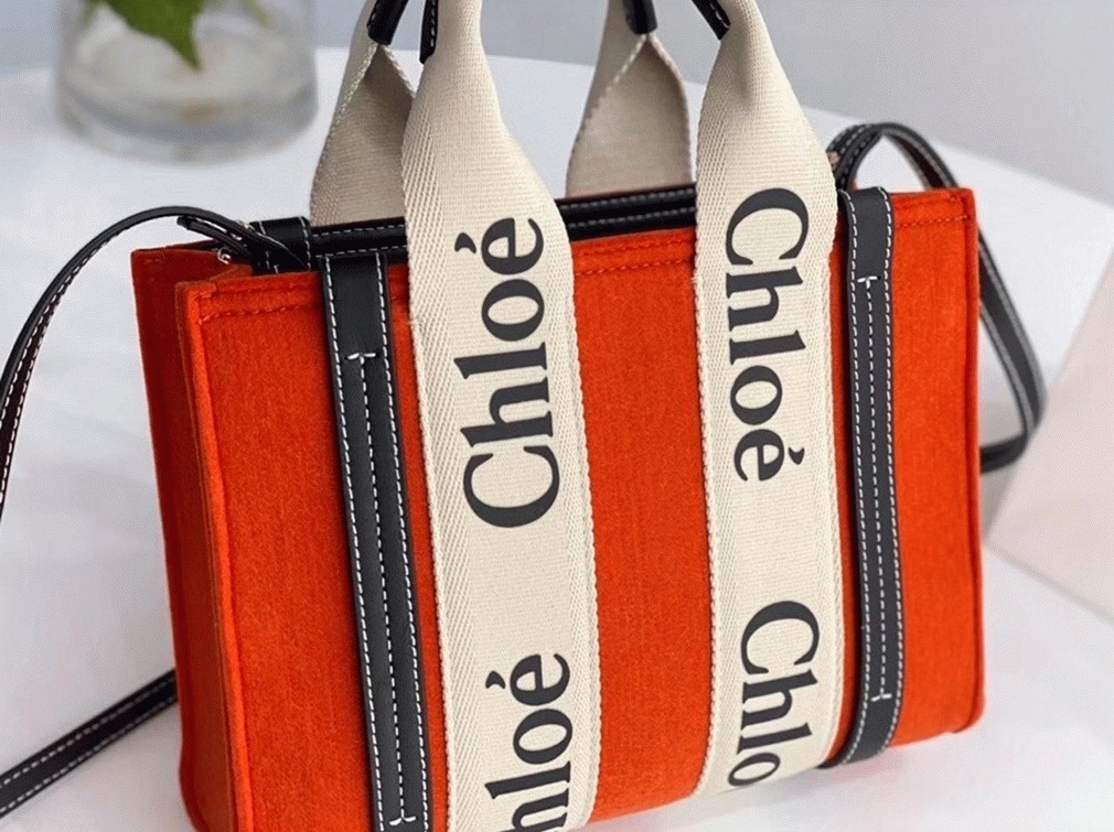 top quality replica Ch10e small woody tote bag in orange felt