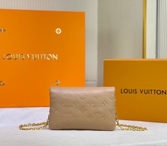 L0vis Vvtt0n Coussin Pochette In Camel