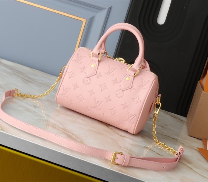 L0vis Vvtt0n Other Leathers Speedy Bandouliere 20 Handbag In Pink Opal