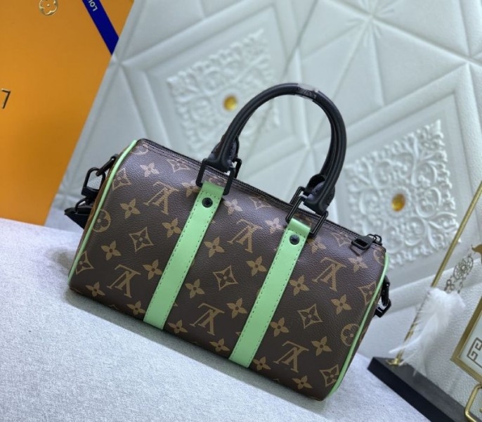 L0vis Vvtt0n Monogram Macassar Canvas Keepall Bandouliere 25 In Minty Green