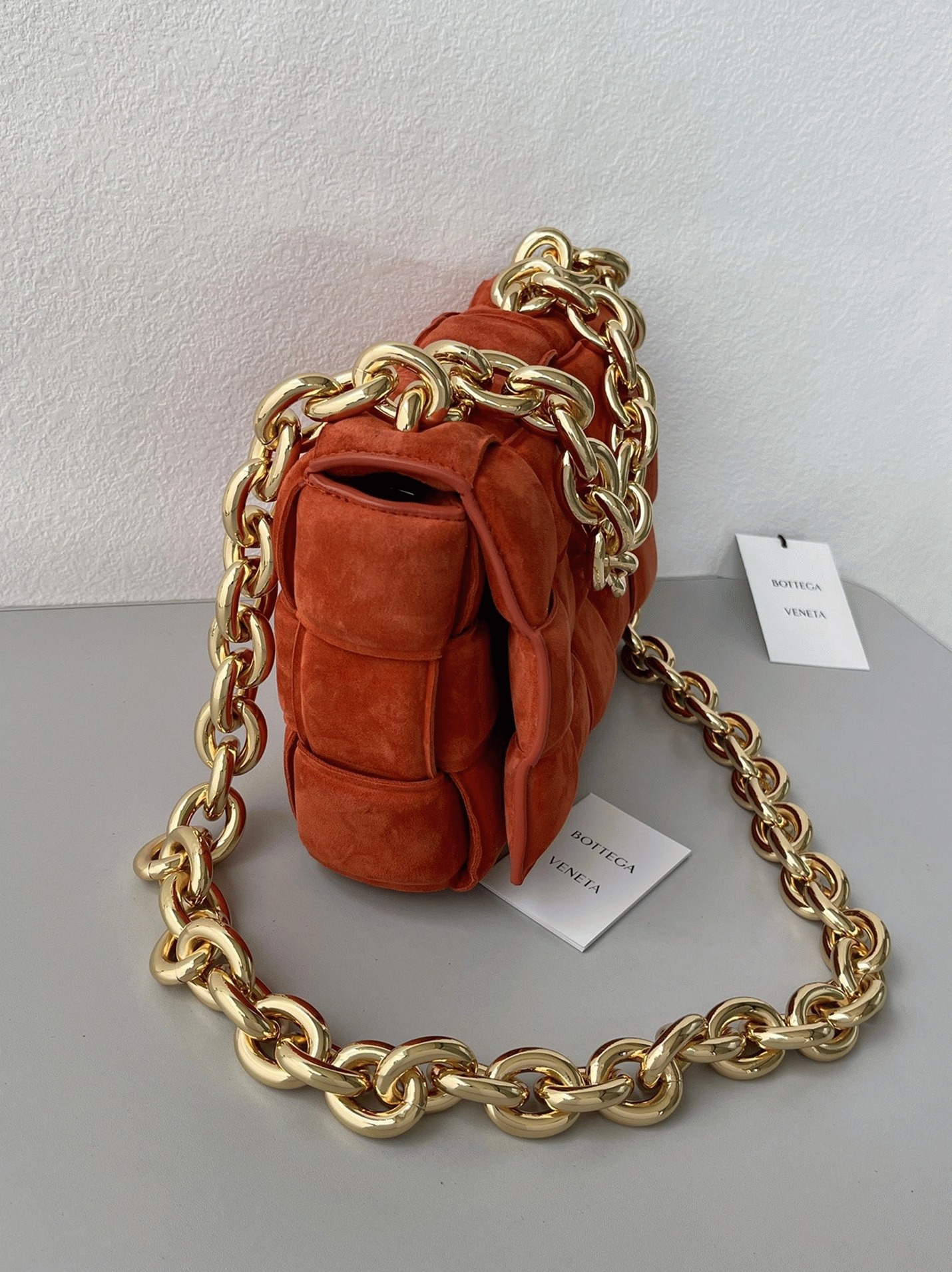 Top Quality Faux B0tt*ga Ven*ta Chain Cassette Bag In Maple