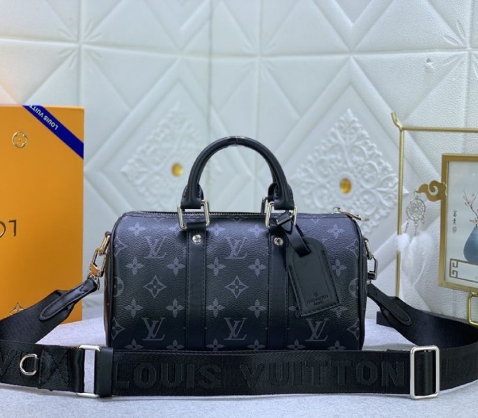 L0vis Vvtt0n Monogram Eclipse Canvas Keepall Bandouliere 25 Travel Bag