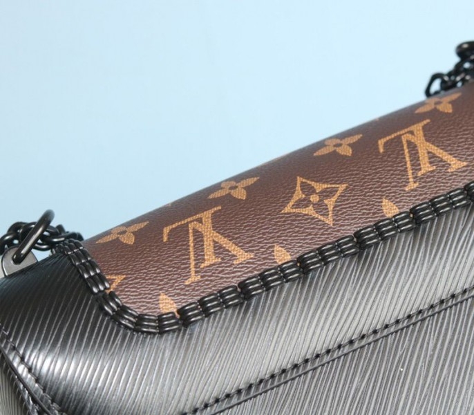 L0vis Vvtt0n Epi Leather Twist MM Canvas Trompe loeil Braid Bag In All Black