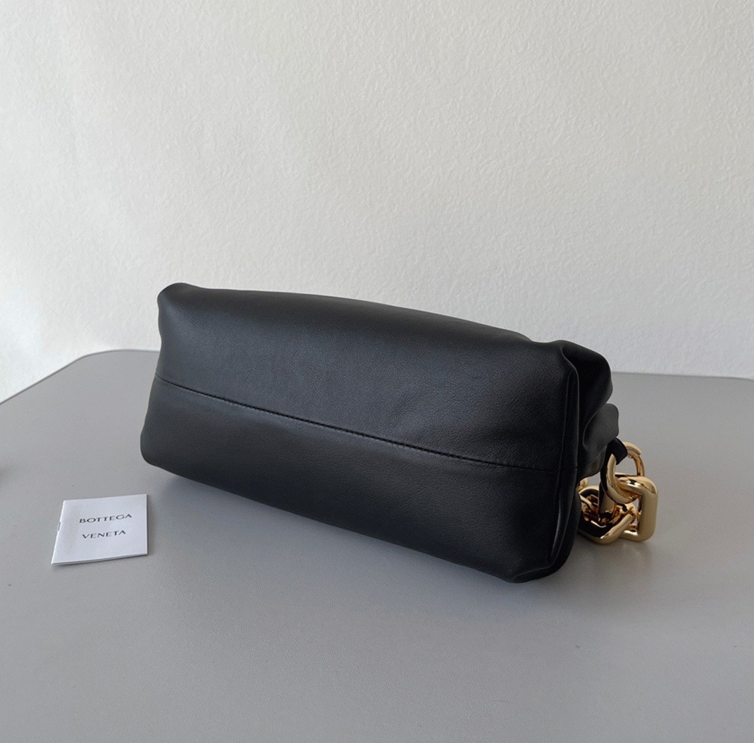 Replica B0tt*ga Ven*ta The Chain Pouch Bag Black