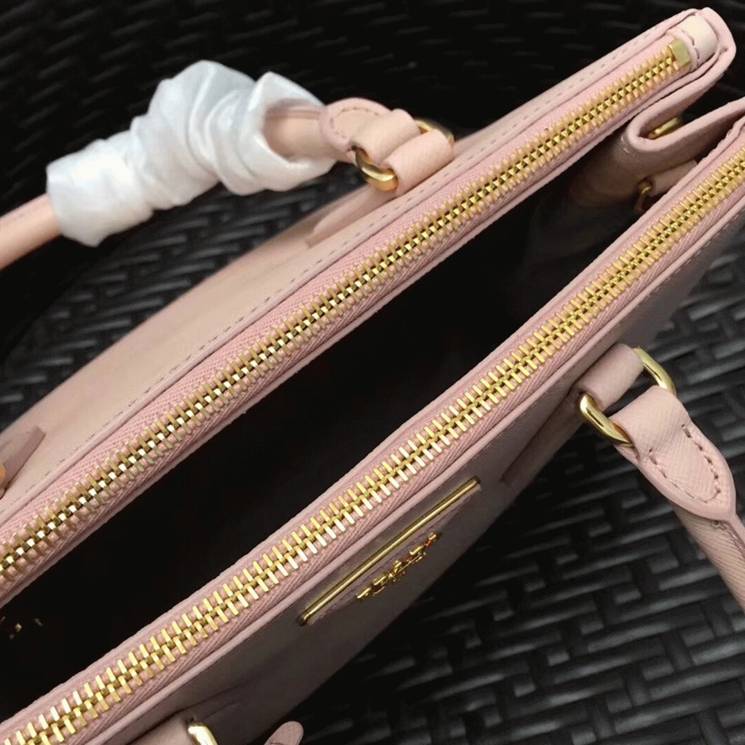 Pink Pra*a Galleria Medium Bag Fake