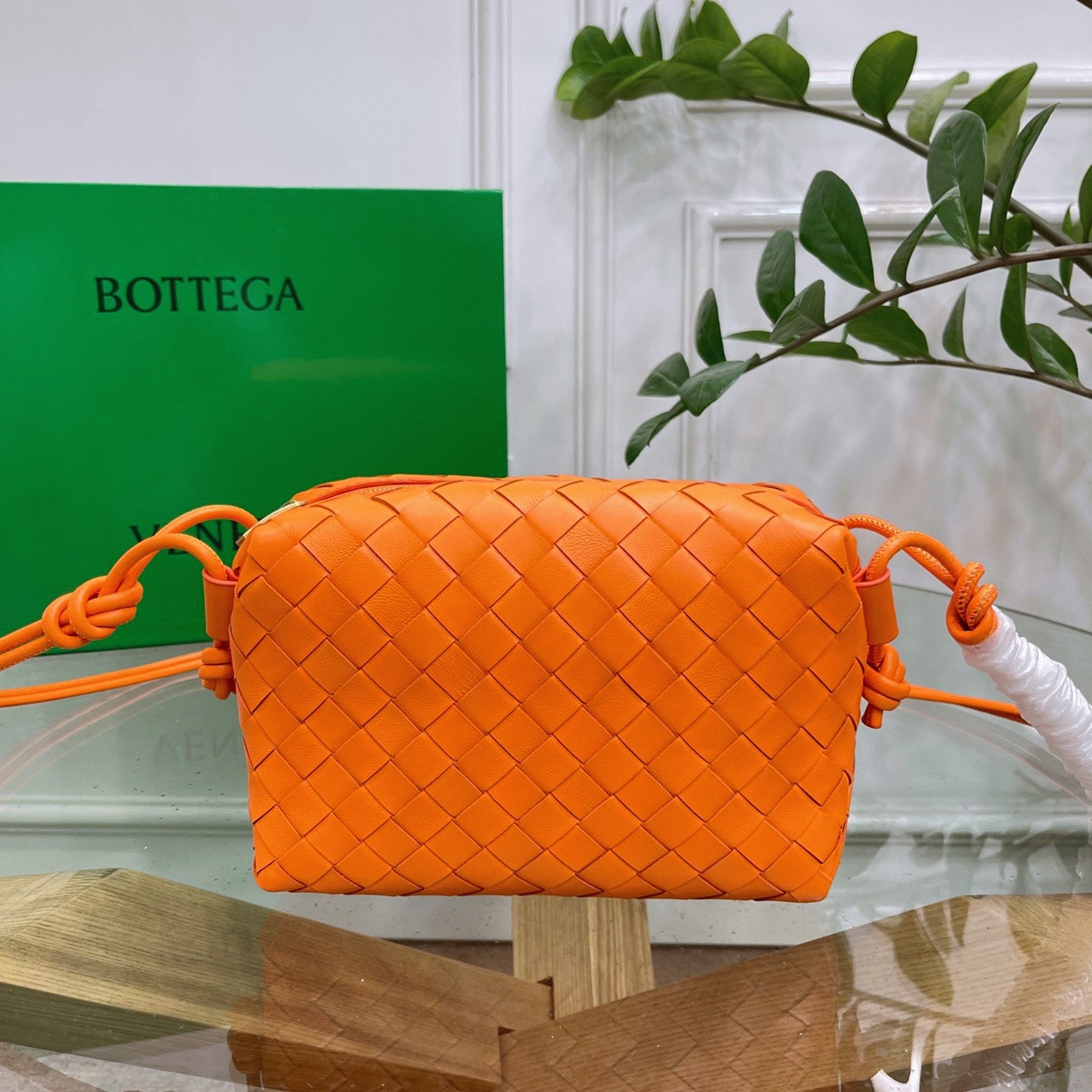 Faux B0tt*ga Ven*ta Loop Small Bag Orange