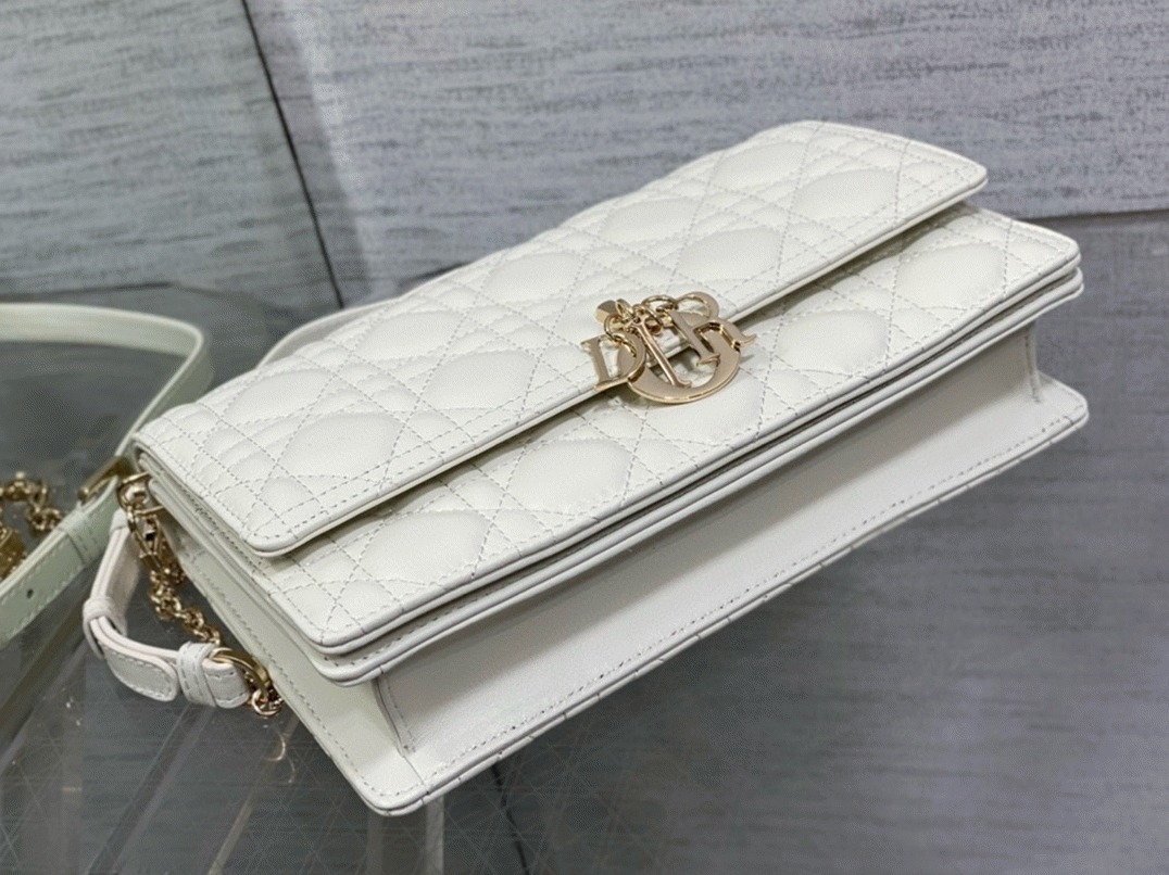 D10r Miss D10r Top Handle Bag Replica in White Cannage Lambskin