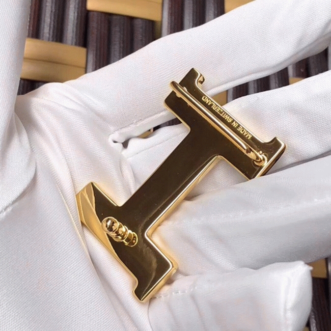 Knockoff H**me5 Mini Constance belt buckle crafted in taupe epsom