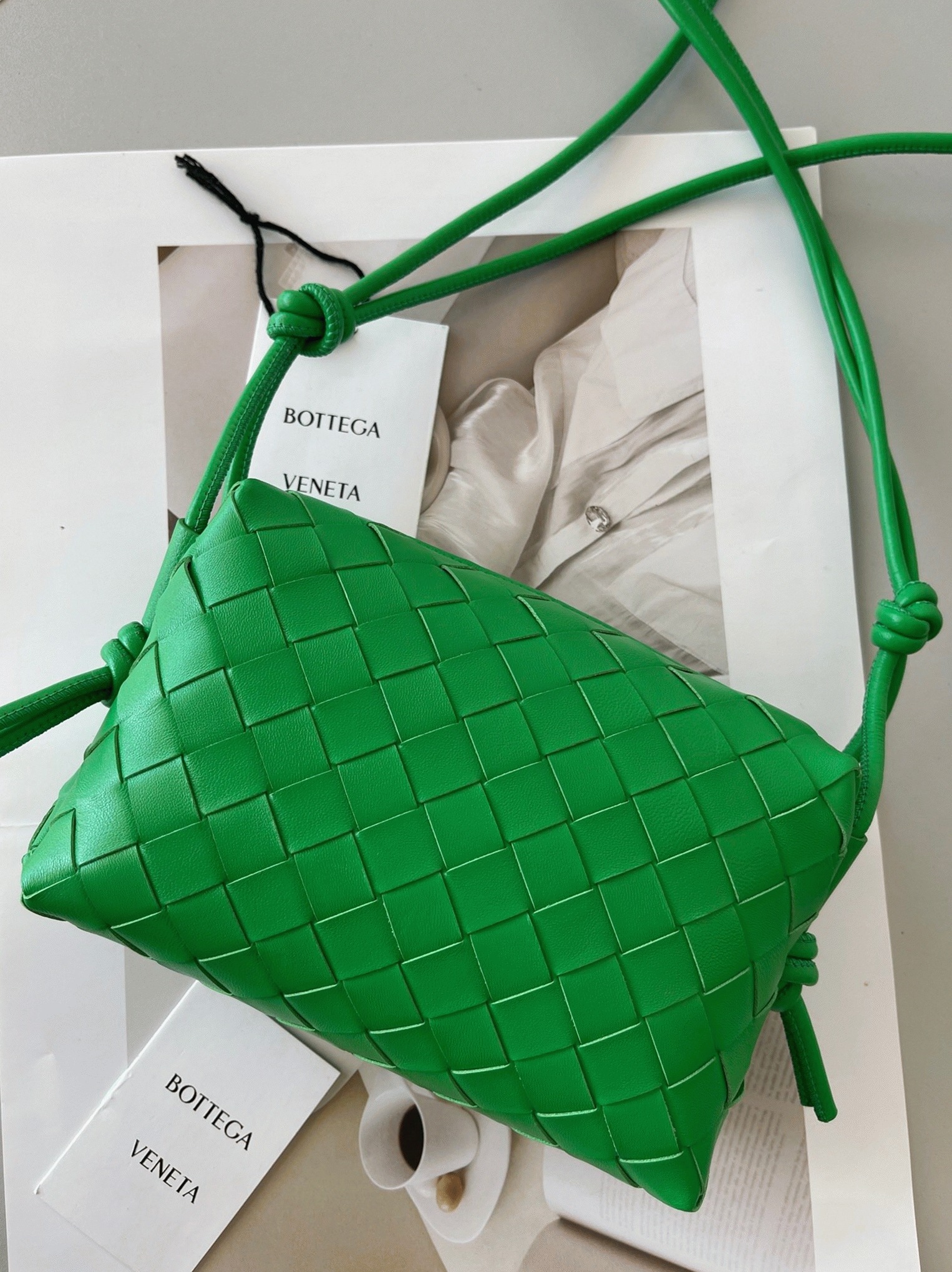 Knockoff B0tt*ga Ven*ta Loop Mini Bag Green