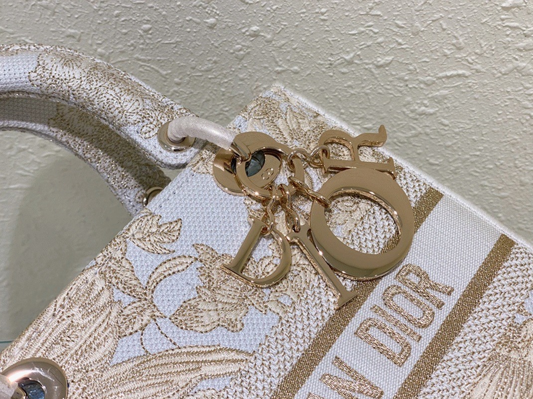 D10r Lady D-Lite Medium Bag Knockoff in Gold Jardin d Hiver Embroidery