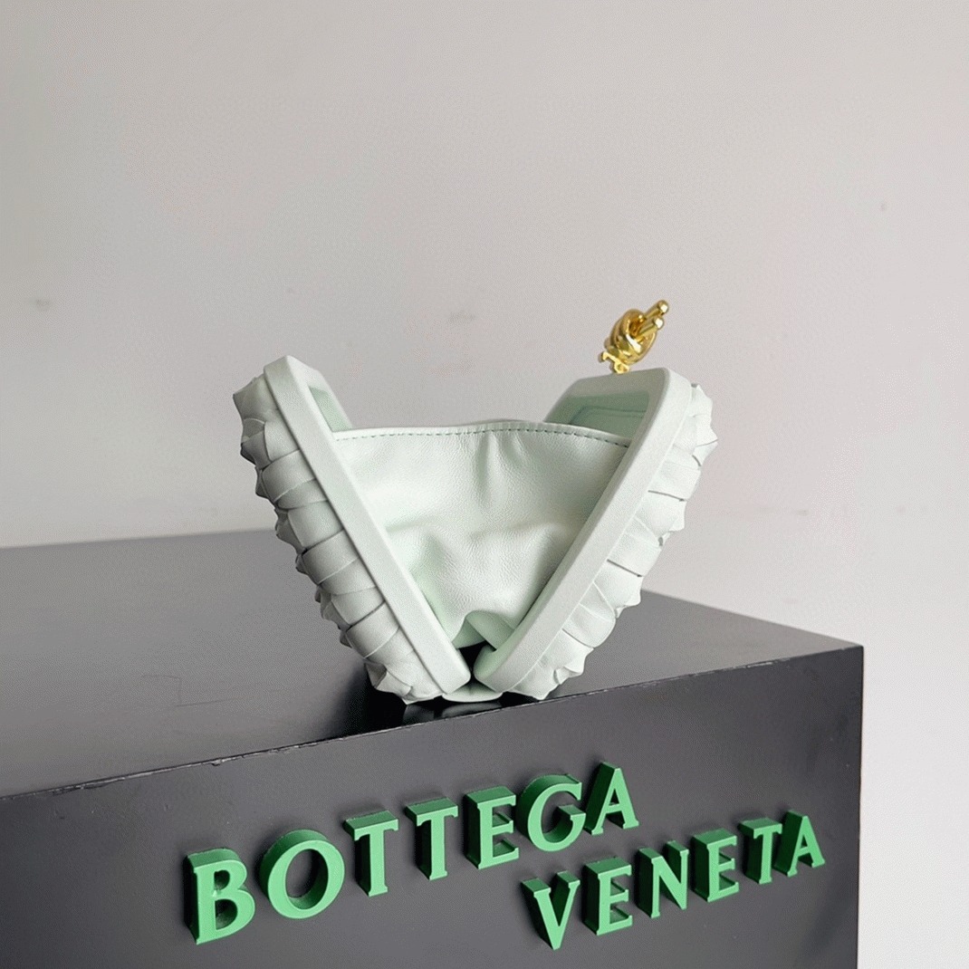 Replica B0tt*ga Ven*ta Knot Minaudiere Clutch Glacier