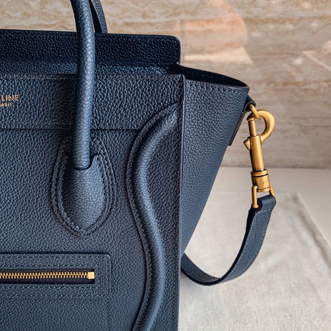 ce1i*e nano lU*gage tote bag imitation in navy blue