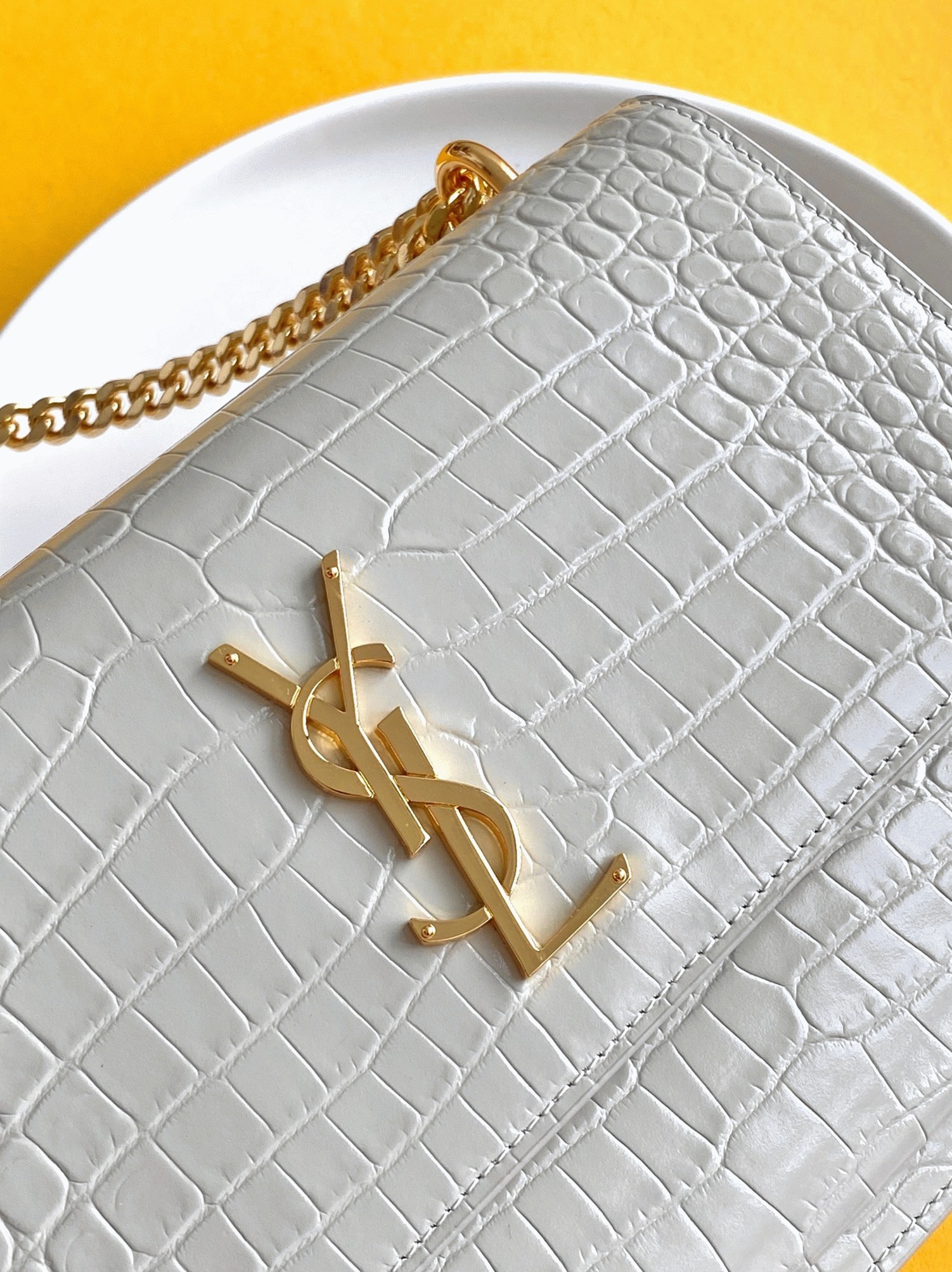 Fake Sa1nt Lau*nt Sunset Medium Chain Bag Ivory Crocodile-embossed Leather