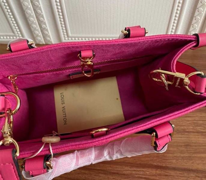 L0vis Vvtt0n Monogram Empreinte Leather Onthego PM Bag In Freesia Pink