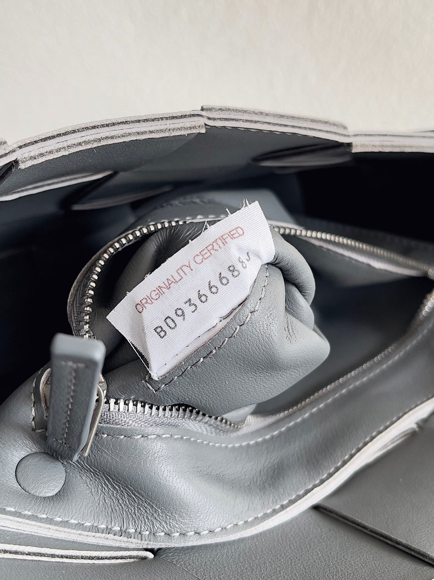 Top Quality Replica B0tt*ga Ven*ta Cassett Bag In Thunder