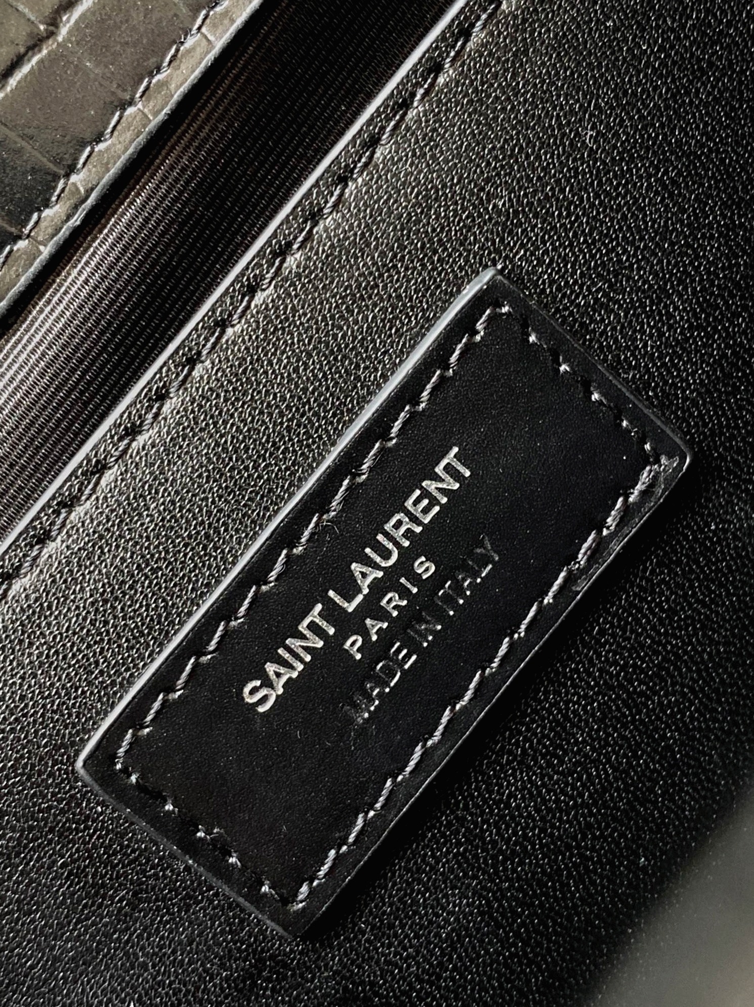 Replica Sa1nt Lau*nt Kate Medium Tassel Bag Noir Crocodile-embossed Leather