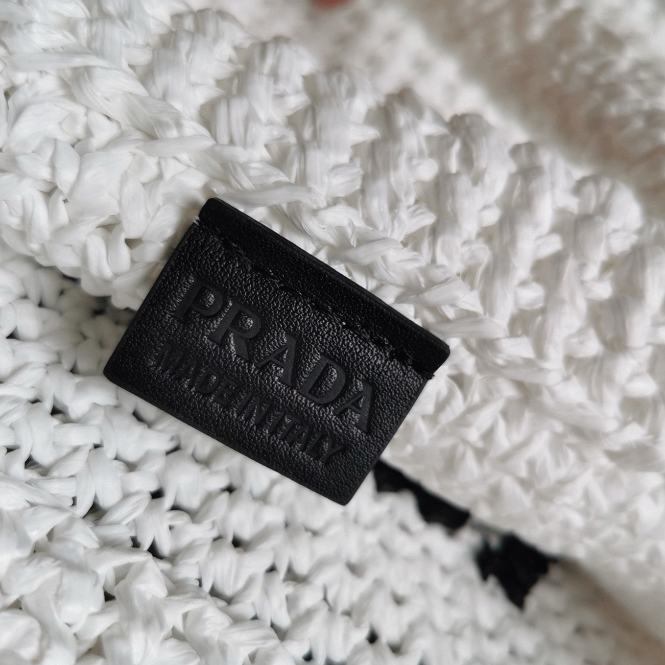 Pra*a Small Crochet Tote Bag Fake in White Raffia-effect Yarn