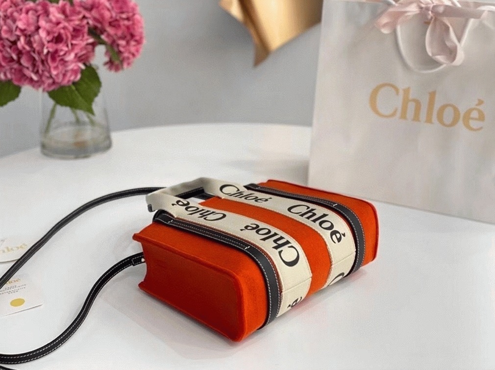 top quality replica Ch10e small woody tote bag in orange felt
