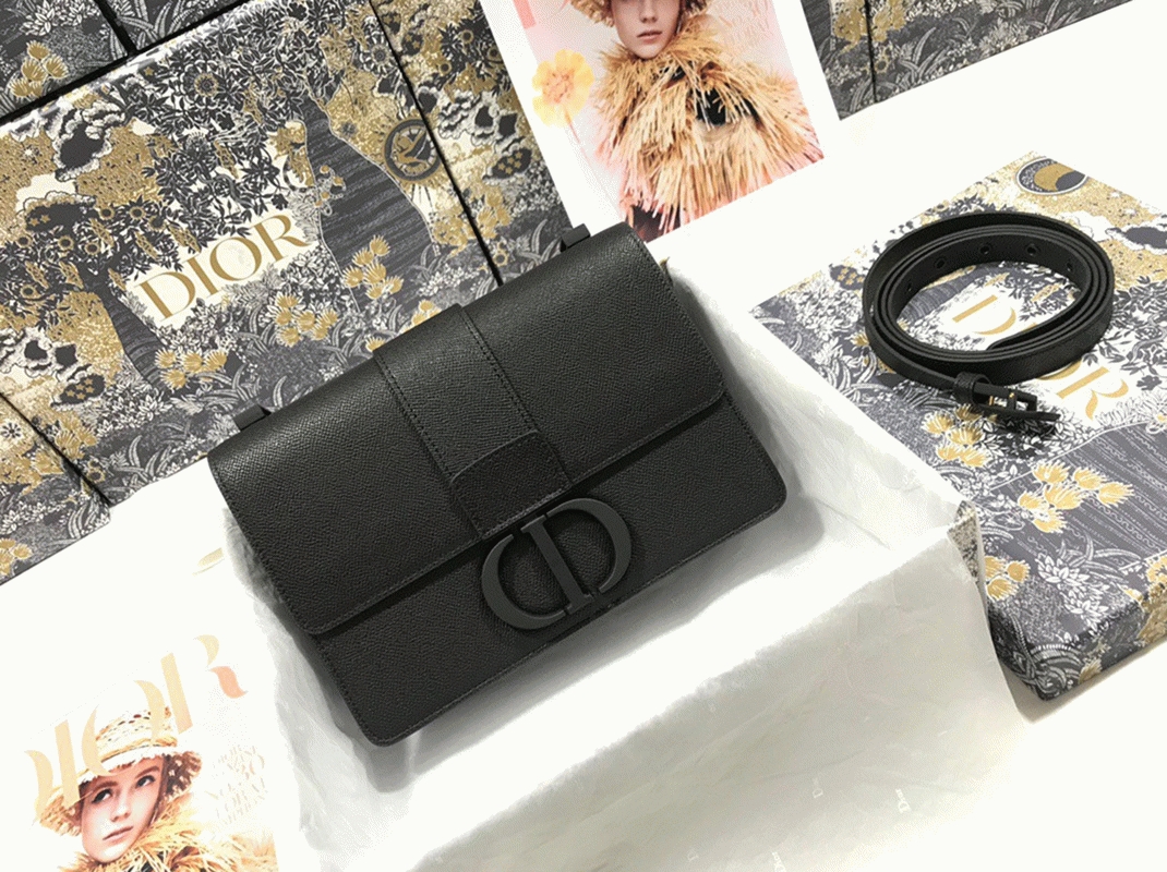 D10r 30 Montaigne Medium Bag Fake in Black Ultramatte Grained Calfskin
