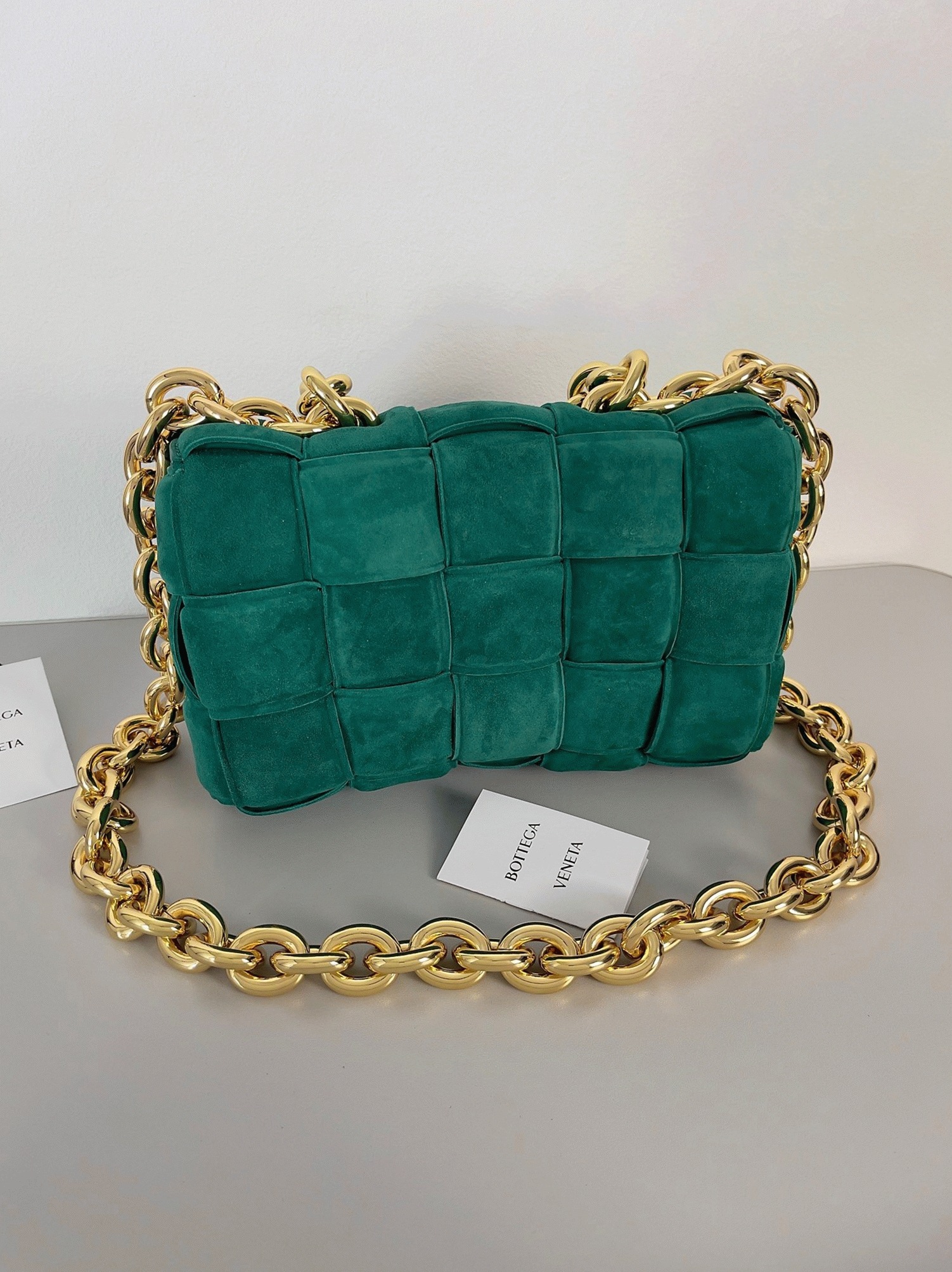 Top Quality Fake B0tt*ga Ven*ta Chain Cassette Bag In Green