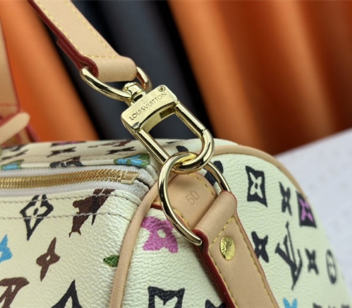 L0vis Vvtt0n Monogram Craggy Keepall Travel 50 Bag In Vanilla